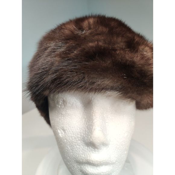Vintage Dark Brown Mink Beret Style Hat from Canada 20.5\
